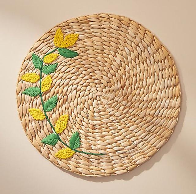 สีน้ำตาล