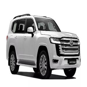 Sièges en cuir foncé pour Mercedes Classe 300 2022, conduite à droite, diesel, pneus R19, caméra de recul, à vendre - Product Image 4