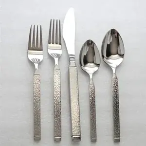 Juego de cubiertos de acero inoxidable con acabado de espejo perfecto para bodas, fiestas, eventos y accesorios de comedor cotidianos, Juego de 4 - Product Image 3