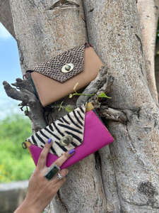 Bolso de mano de piel con estampado de animales reciclados hechos a mano para mujer, elegante monedero multiusos de Color arcoíris, tarjetero para cajero automático - Product Image 2