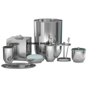 Juego de baño de metal de lujo Acabado en oro Accesorios de diseñador hechos a mano Tamaño personalizado Diseñador Nuevo juego de baño - Product Image 3