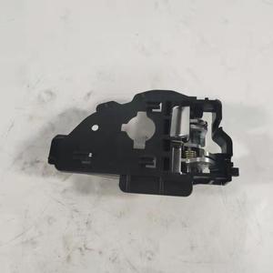 มือจับประตูภายใน-<span class=keywords><strong>LH</strong></span> OE:82610-2S020สำหรับฮุนได - Product Image 2