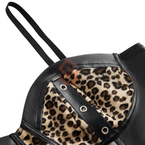 Top corto con corpiño de cuero gótico con estampado de leopardo Oveja real Oculta Correas de arnés con estilo Top corto con corpiño de cuero para punks - Product Image 2