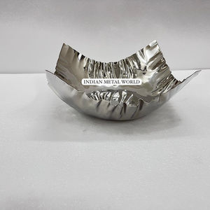 Great Quality Silver Polished Metal Chocolate Bowl Modern Decorative Chocolate Bowl Serving <b>Sweets</b> Candies For Hotel Supply - Product Image 2