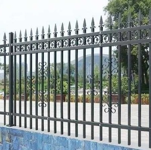 Clôture en fer durable fabriquée au Vietnam pour la maison ou le jardin Clôtures de sécurité Fourniture directe en usine Prix de mai offert - Product Image 3