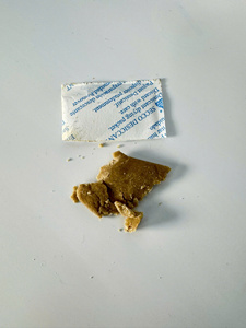 Déshydratant en poudre CaCl2 Chlorure de calcium Absorbant d'humidité Déshydratant Secco 250% 5g/10g/20g/25g/50g Pour le bois, les vêtements, l'électronique - Product Image 4