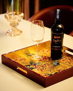 Bandeja de vino de laca hecha a mano con el mejor diseño 2025, bandeja de servicio de bebidas de lujo para hoteles y restaurantes directamente desde Vietnam - Product Image 2