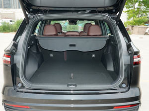 SUV CRV 2023-2024, voiture hybride de haute qualité avec une grande autonomie, intérieur lumineux, boîte de vitesses automatique, grand espace pour adultes - Product Image 6