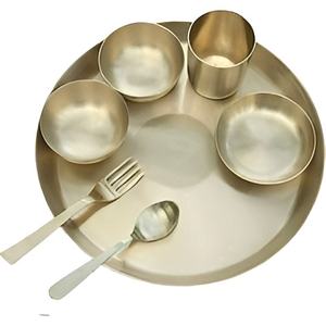 Juego de vajilla de metal pulido mate más vendido para uso en fiestas de boda fabricante de vajilla de latón - Product Image 2