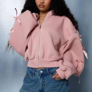 Sweat à capuche court en coton à manches longues pour le sport avec logo personnalisé OEM, sweat à capuche court zippé pour femme Bowathletic - Product Image 1