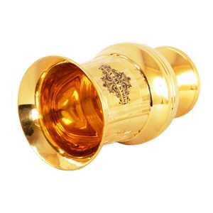 Vaso de Vidrio Curvo Hecho a Mano por IndianArtVilla, 250 ml, Latón Puro con Revestimiento Vertical Dorado, Estilo de Diseño Oriental para Regalos - Product Image 4