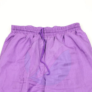 Conjunto cortavientos con estampado de camuflaje para mujer de estilo único, conjunto de 2 piezas de estilo informal con cuello levantado hecho en Pakistán para Primavera/Verano - Product Image 3