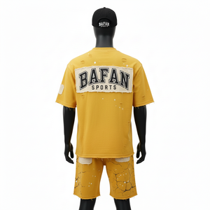 Ensemble T-shirt et short pour homme de qualité supérieure, jersey en coton lourd 220 GSM, couleur moutarde, logo appliqué délavé, ensemble de 2 pièces - Product Image 2