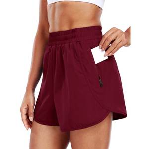 Shorts de sport Bermuda pour femmes pour le yoga athlétique, la course à pied avec tissu respirant et poche latérale - Product Image 6