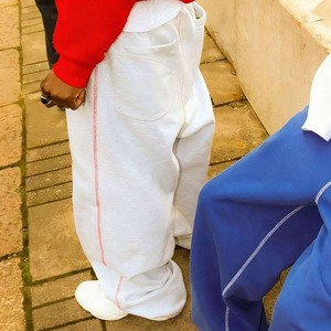 Pantalones Deportivos de Felpa Francesa con Diseño Personalizado, 100% Algodón, Efecto Desteñido al Sol, Cintura con Cordón, Corte Holgado - Product Image 4