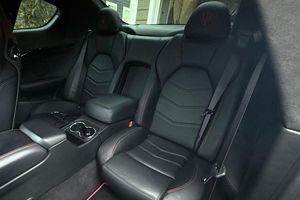 MASERATI GRANTURISMO SPORT COUPE 2015 D'OCCASION CÔTÉ GAUCHE/CÔTÉ DROIT - Product Image 2