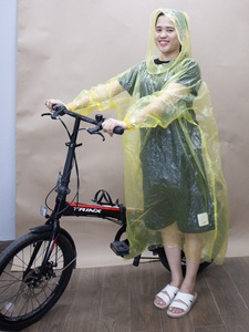 Venta al por mayor colorido para una sola persona uso bajo MOQ desechable temporal impermeable PE plástico superventas Origen de Vietnam - Product Image 2