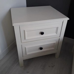 Chevet 2 tiroirs en bois massif peint en blanc sydney - Product Image 1