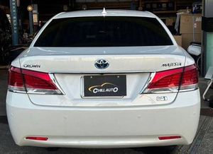 2014รถยนต์มือสอง Toyota Crown Majesta - Product Image 6