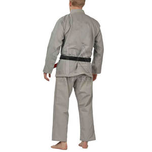 Bajo MOQ con uniforme de Karate ligero y duradero para hombres Ideal para escuelas de artes marciales y gimnasios - Product Image 2