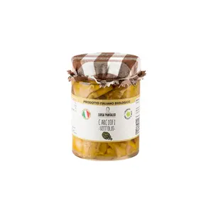 Alcachofas orgánicas en aceite producto Italiano para aperitivos carne verduras gourmet