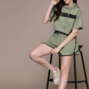 Bas quantité minimale de commande dernière conception solide décontracté tricot 100% coton sweat à capuche pour femme ensemble court de haute qualité respirant coupe régulière à la mode 2025 - Product Image 5