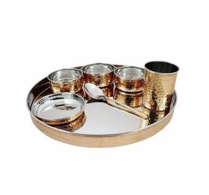 Proveedor al por mayor de acero y cobre Thali Set Diseño único Forma redonda Cena Thali Set para uso en hoteles y utensilios de cocina - Product Image 6