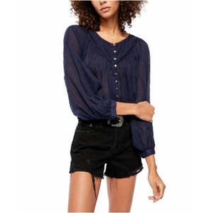 Top Gotico Cool Meadow da Donna Free People, Nuovo con Etichetta, Blu Navy in Chiffon con Decorazioni Ricamate, Disponibile dalla Taglia XS alla XL per Primavera/Estate - Product Image 1