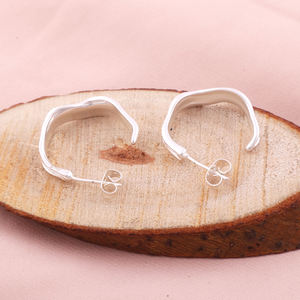 Pour les femmes porter plaine métal sculptural géométrique cerceau laiton argent plaqué demi-ouvert cerceau boucle d'oreille tenue décontracté cadeau pour elle - Product Image 5