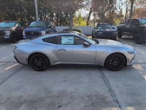 Nuevo para Mustang EcoBoost 2025, Automático, R16, Interior Oscuro, Portaequipajes Metálico, Cámara Trasera - Product Image 2