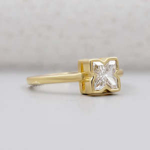 Bague en diamant de laboratoire en forme de X avec sertissage clos, bagues en diamant de qualité supérieure - Product Image 2