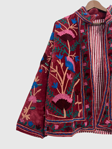 Veste en velours brodée à la main avec des motifs floraux, manches longues, col mandarin, taille plus, vêtements d'automne pour femmes - Product Image 4