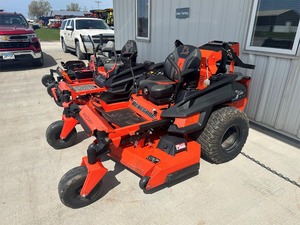 Cortadora de Césped Autopropulsada Bad Boy RENEGADE 6100 2022, Eléctrica y a Gasolina con Características de Motor de 4 Tiempos para Cortar el Césped - Product Image 5