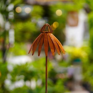 Piquets de jardin en métal à motifs floraux, parfaits pour guider l'aménagement du jardin avec des motifs floraux disposés sur les espaces de vie extérieurs - Product Image 5