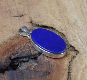 Pendentif en argent sterling avec lapis-lazuli bleu, fait à la main, ovale, pierre précieuse naturelle, collier de bijoux, cadeau pour femmes - Product Image 3