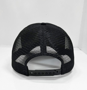 Fabriqué à l'usine Injae Vina, casquette de camionneur en maille mousse avec broderie 2D personnalisée et cordon, accessoire sportif et tendance pour tous - Product Image 4