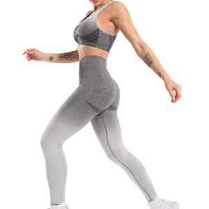 Conjunto de yoga personalizado para mujer, hecho con material de alta elasticidad para una mayor movilidad y comodidad duradera. - Product Image 2