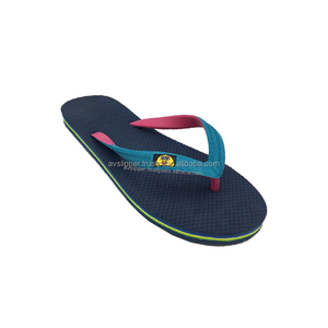 Line In Slipper 03 Dép Đi Trong Nhà Đặt Làm Giày Trượt Cá Mập Cho Nam Dép Đi Biển Cho Nam - Product Image 1