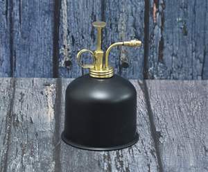 Modern Metal Plant Mister Spray Arrosoir pour plantes d'intérieur par Axiom Home Accents (Blanc) - Product Image 2