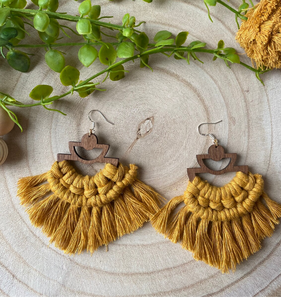 Statement Jewellery, Festival <b>Earrings</b>, <b>Pierced</b> <b>Earrings</b> Fringe Tassel <b>Earrings</b> - Gold - Long - Product Image 2