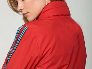 เสื้อกันลมผ้าโพลีเอสเตอร์สำหรับผู้ชายเสื้อแจ็คเก็ตกันลมสีขาวชายหาดแบบวินเทจกันน้ำแบบกำหนดเอง - Product Image 6