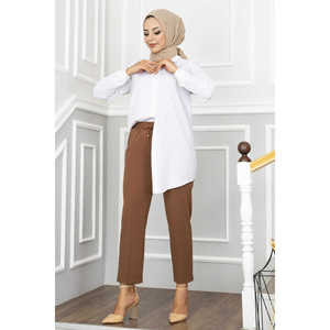Pantalon marron modeste à jambe large et taille élastique – Style pantalon avec caractéristique unique - Product Image 2