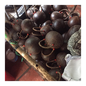 Sac à bandoulière écologique en coquille de noix de coco-Fabriqué à la main pour les femmes qui apprécient le style unique, la durabilité et la mode respectueuse de la planète - Product Image 2