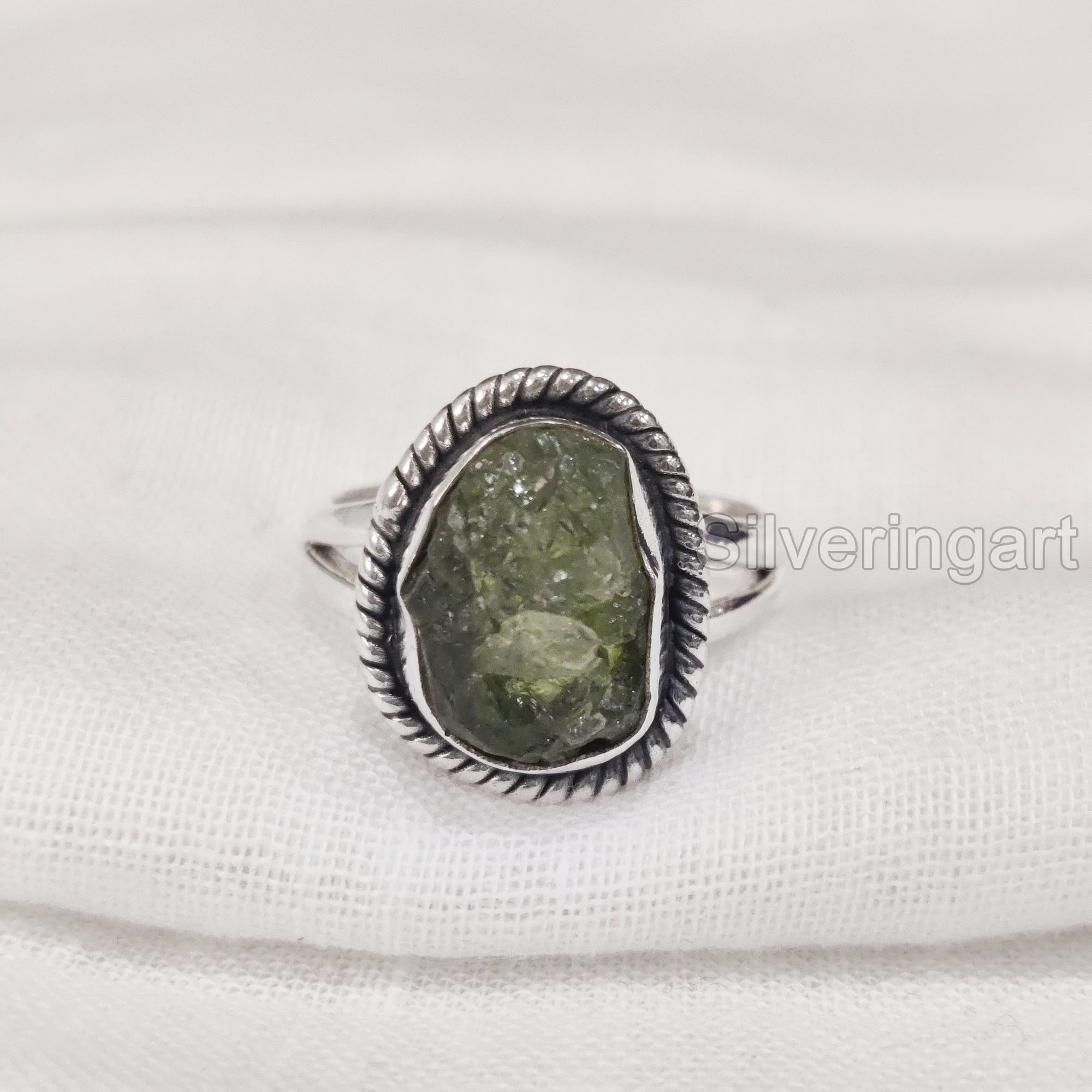 สีเขียว