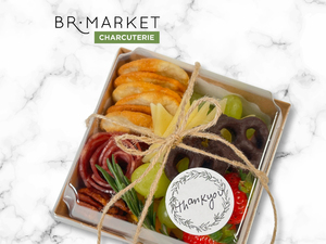Boîtes alimentaires carrées personnalisées en papier kraft laminé avec revêtement anti-graisse et couvercles transparents en PET (12,7 cm x 12,7 cm x 6,35 cm) - Product Image 4