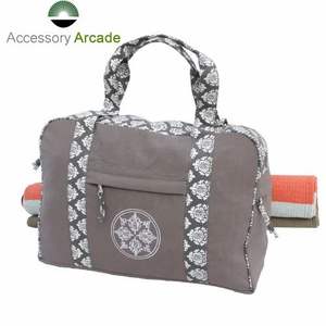 Sac de yoga pour femme en polyester et toile imprimé et brodé - Product Image 1