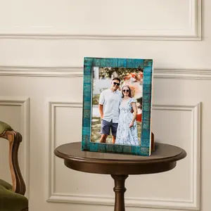 Cadre photo de luxe en incrustation d'os avec motif floral, cadre décoratif fait à la main pour table et mur, disponible à la vente - Product Image 3