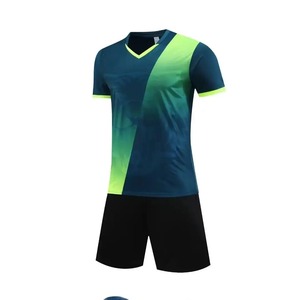 23/24 nouveau ensemble de vêtements de sport décontractés de grande taille à la mode basket-ball et Football pour hommes et femmes nom d'équipe personnalisé imprimé - Product Image 6