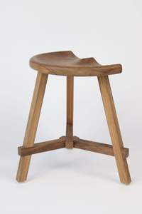 Tabouret Vintage en Bois avec Polonais Artistique Parfait pour les Festivals Religieux Maisons Familiales Villas de Luxe Hôtels et Appartements - Product Image 5
