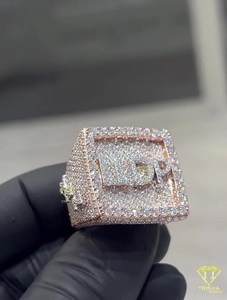 Anillo con inicial cuadrado helado personalizado con laboratorio VVS cultivado en oro rosa Chapado en plata 925 joyería ostentosa de Hip Hop - Product Image 2